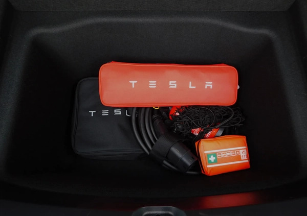 Tesla Model 3 cena 169900 przebieg: 18000, rok produkcji 2022 z Zduny małe 137